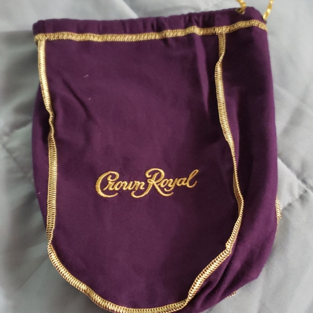 12 Crown Royal bags + 1 bonus (13) - Picture 2 of 2